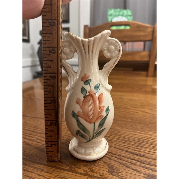 Vintage Hull Art Pottery Pink Floral Vase 6" Tall Urn Shaped Pink Hull Vase - Picture 2 of 8